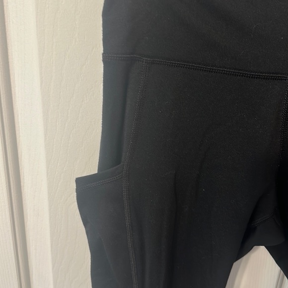 Aerie Leggings with Pockets - Picture 3 of 3